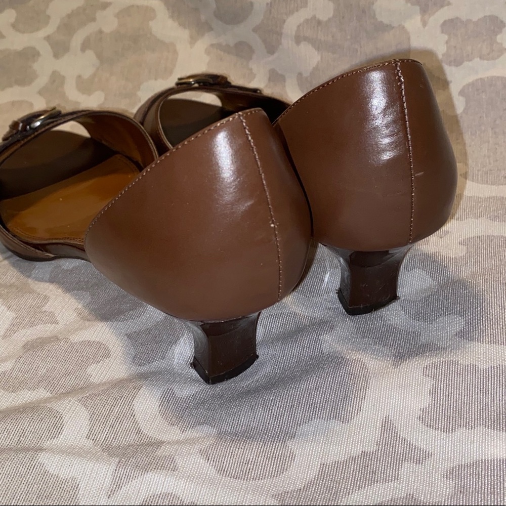 Bandolino Brown Heels - Picture 6 of 8